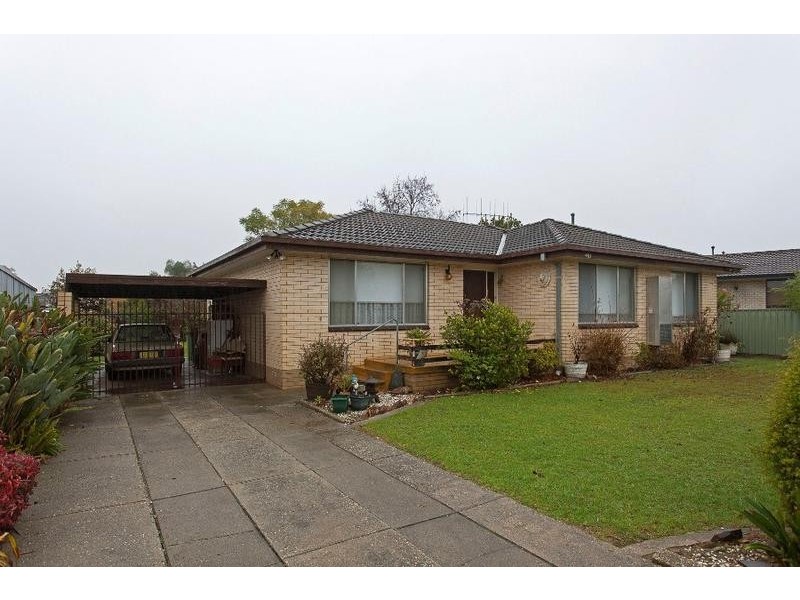481 Kemp Street, Lavington NSW 2641