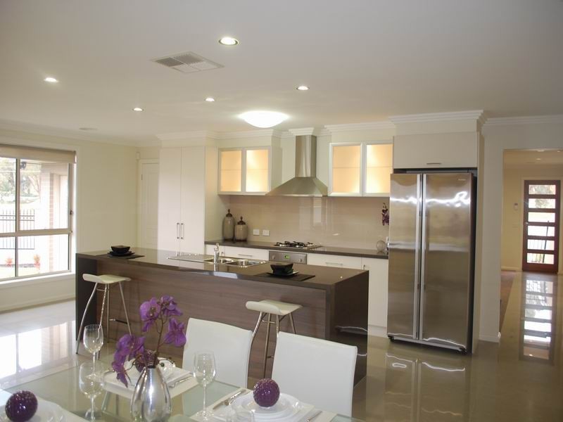 15 Kendall Drive, Hamilton Valley NSW 2641