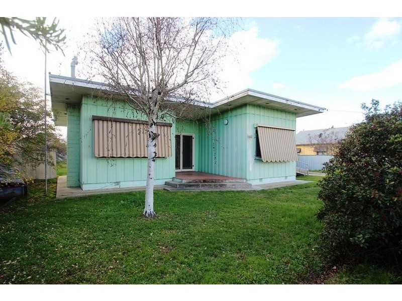 408 Union Road, Lavington NSW 2641