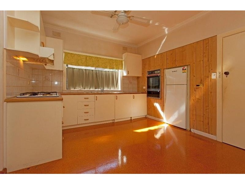 1082 Alemein Avenue, North Albury NSW 2640