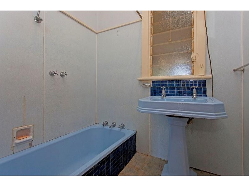 1082 Alemein Avenue, North Albury NSW 2640