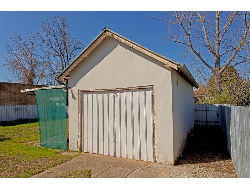 1082 Alemein Avenue, North Albury NSW 2640