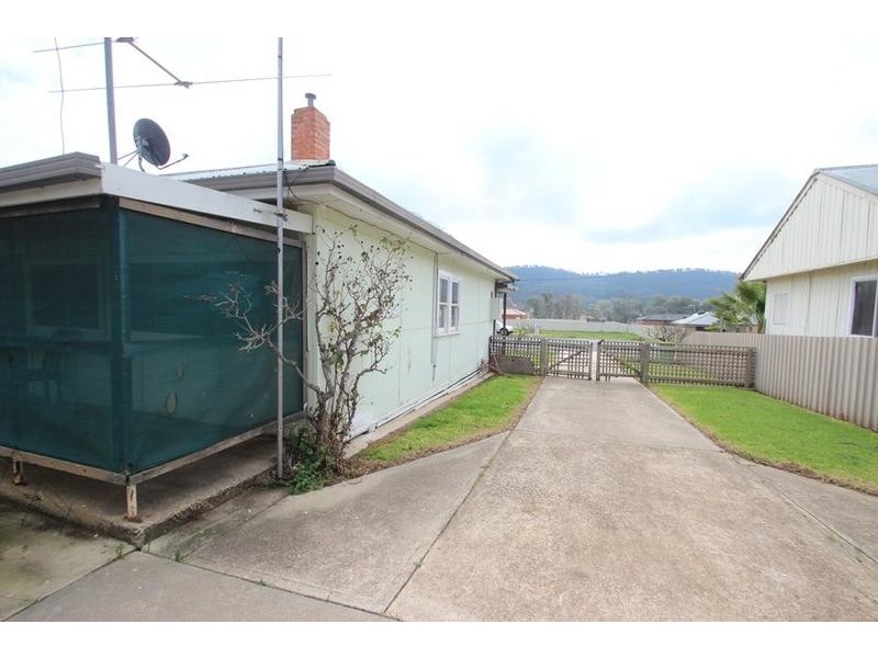 763 Centaur Road, Lavington NSW 2641