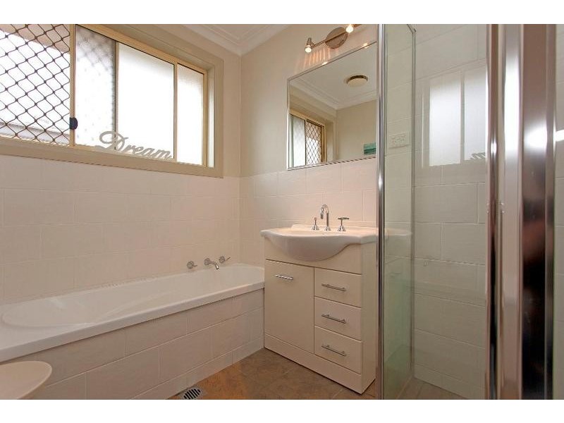 968 Duffy Crescent, North Albury NSW 2640