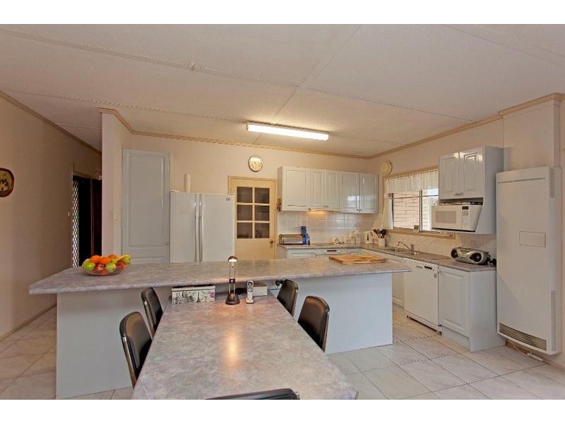 331 Mark Crescent, Lavington NSW 2641