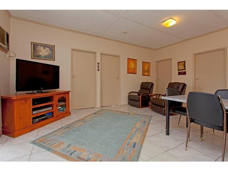 331 Mark Crescent, Lavington NSW 2641