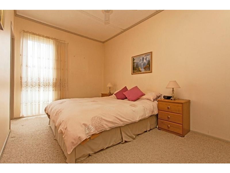 331 Mark Crescent, Lavington NSW 2641