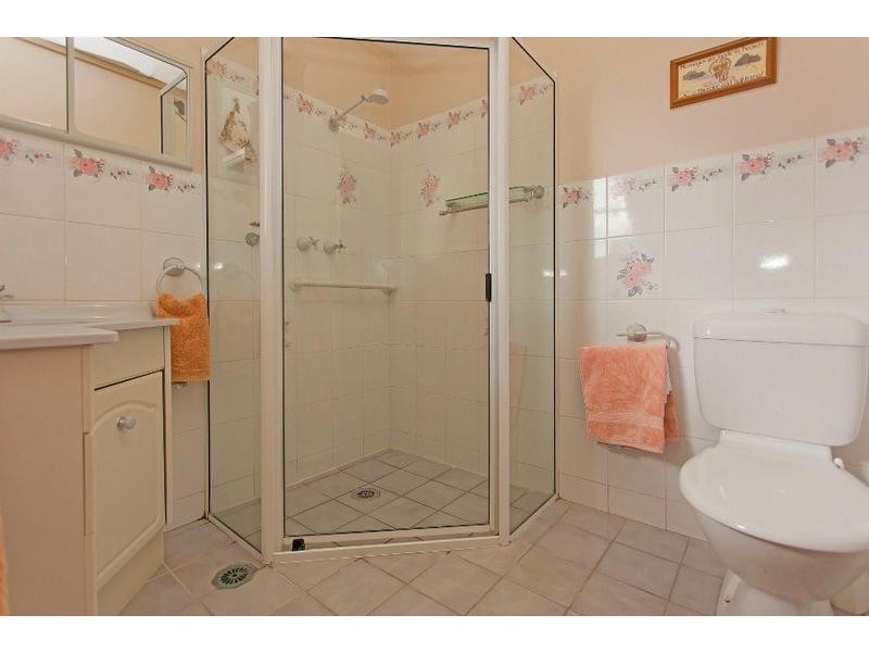 331 Mark Crescent, Lavington NSW 2641