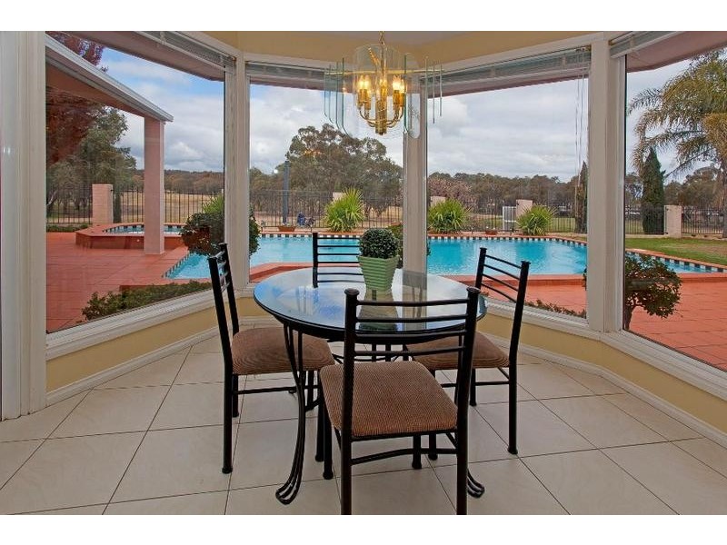 6 The Meadow, Thurgoona NSW 2640