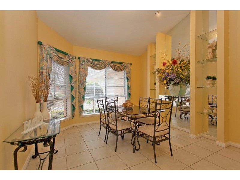 6 The Meadow, Thurgoona NSW 2640