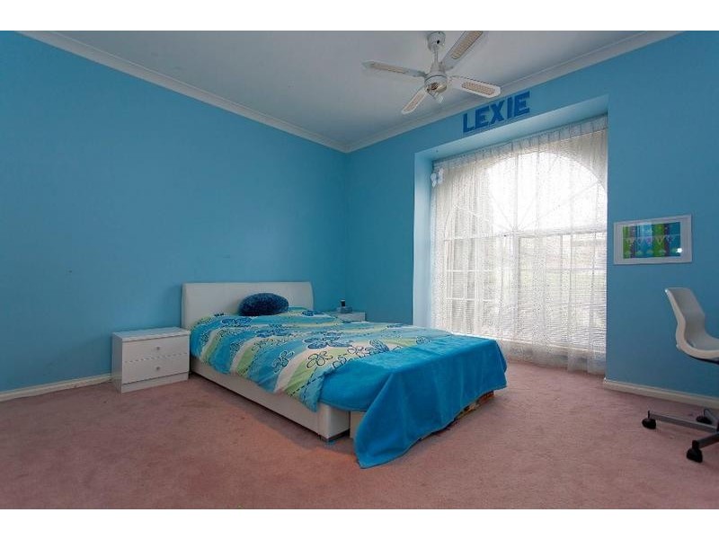 6 The Meadow, Thurgoona NSW 2640