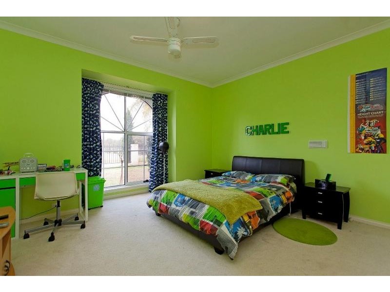 6 The Meadow, Thurgoona NSW 2640