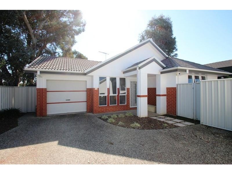 33 Kurrajong Crescent, West Albury NSW 2640