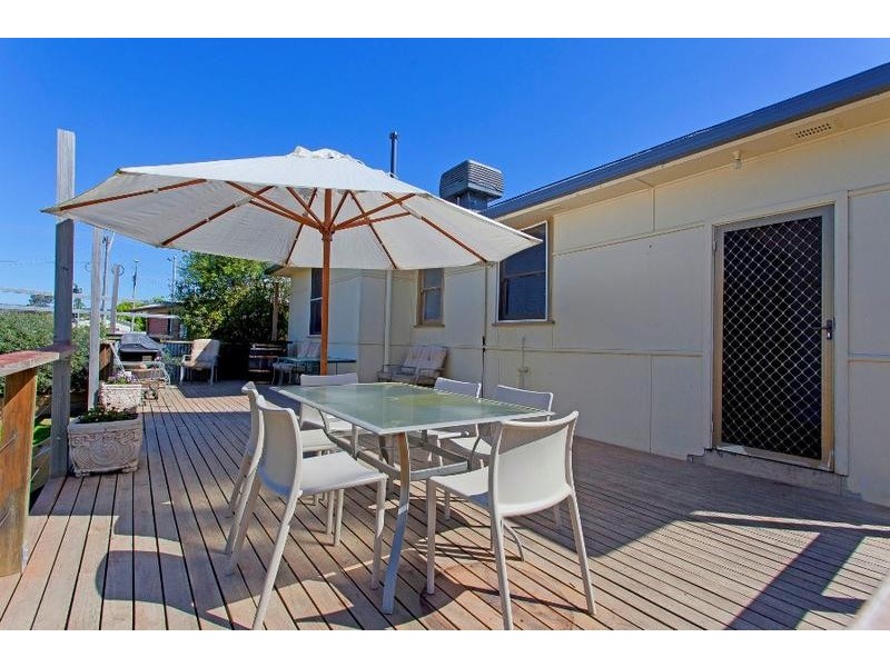 335 Curlew Crescent, North Albury NSW 2640