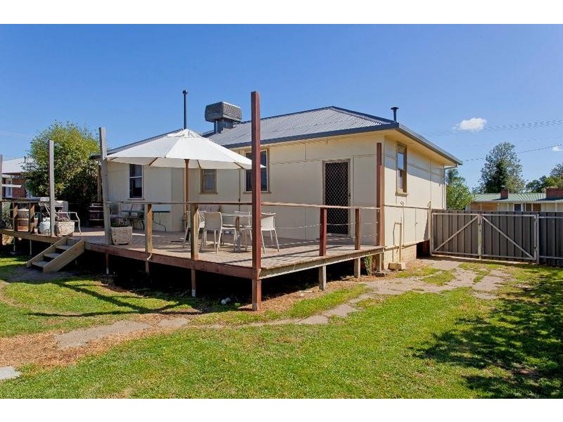 335 Curlew Crescent, North Albury NSW 2640