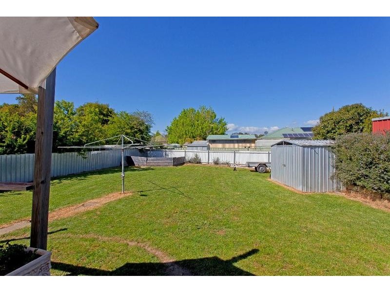 335 Curlew Crescent, North Albury NSW 2640