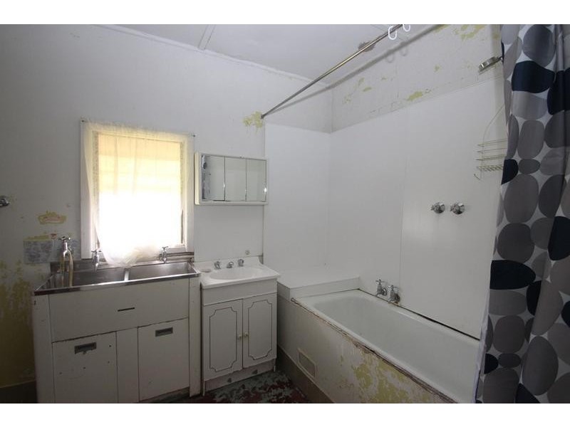 404 Union Road, Lavington NSW 2641