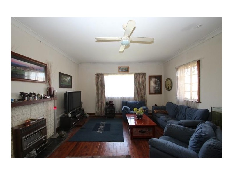 1049 Mate Street, North Albury NSW 2640