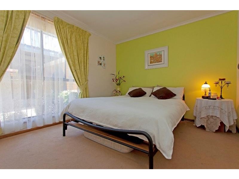 486 Laramee Drive, Lavington NSW 2641