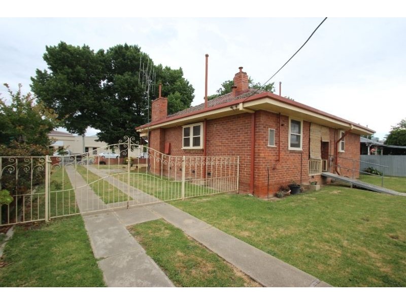 354 Townsend Street, South Albury NSW 2640