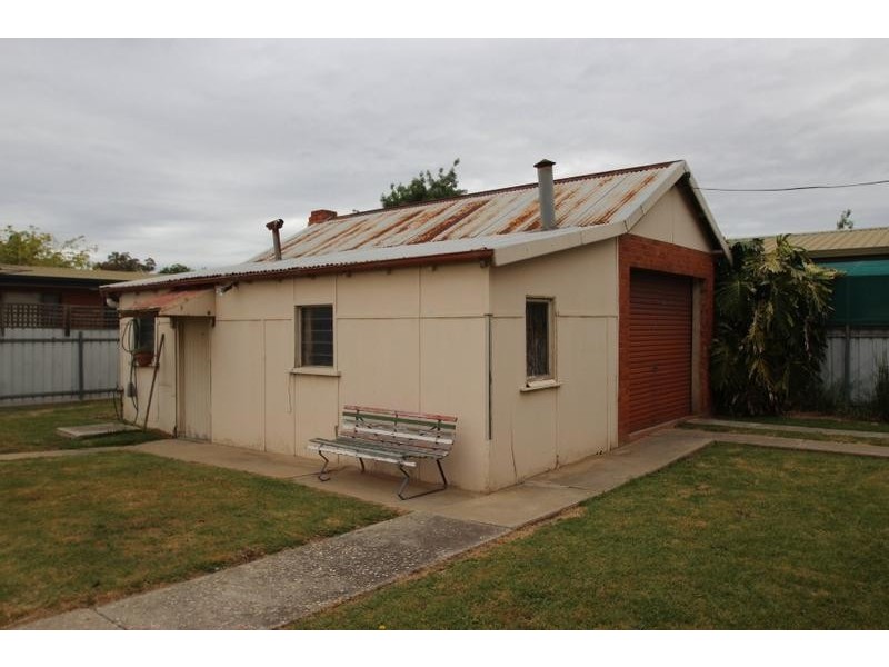 354 Townsend Street, South Albury NSW 2640