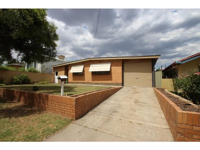 364 Eden Street, Lavington NSW 2641