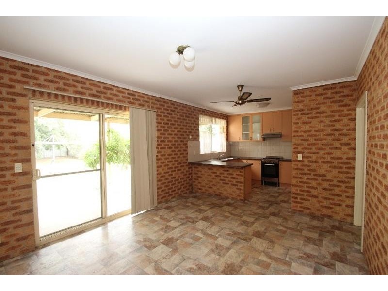 90 Huon Street, Jindera NSW 2642