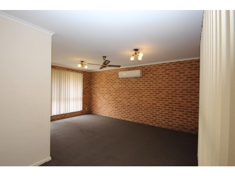 90 Huon Street, Jindera NSW 2642