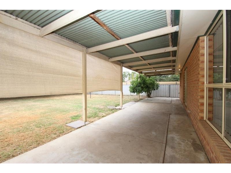 90 Huon Street, Jindera NSW 2642