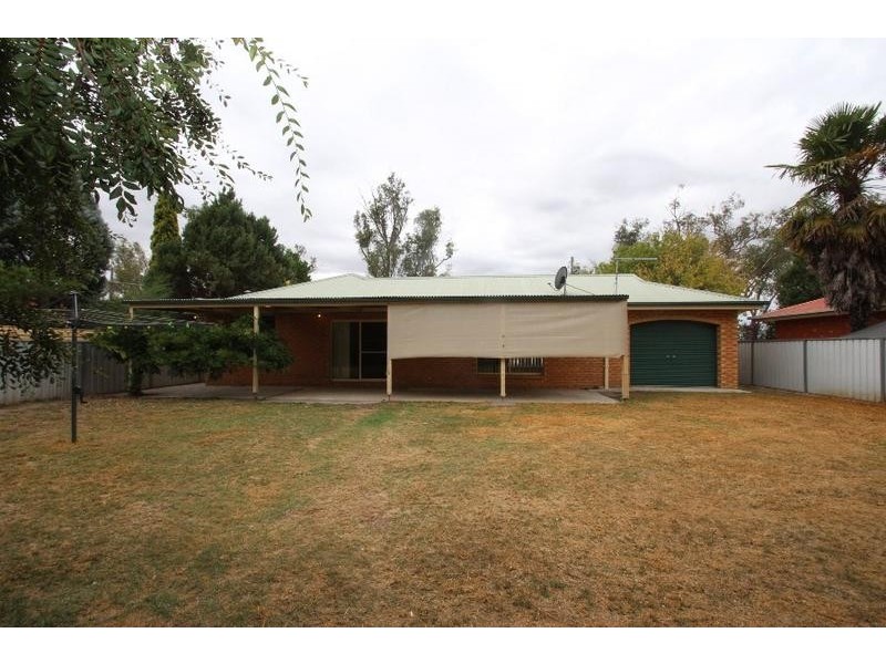 90 Huon Street, Jindera NSW 2642