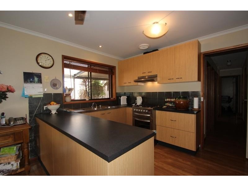 19 Brigalow Court, Thurgoona NSW 2640