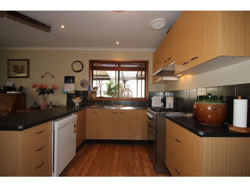 19 Brigalow Court, Thurgoona NSW 2640