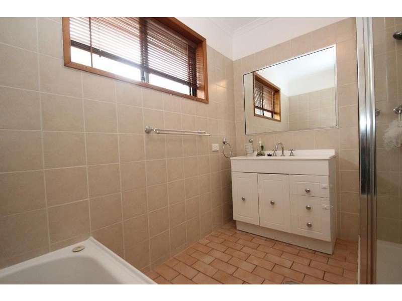 19 Brigalow Court, Thurgoona NSW 2640