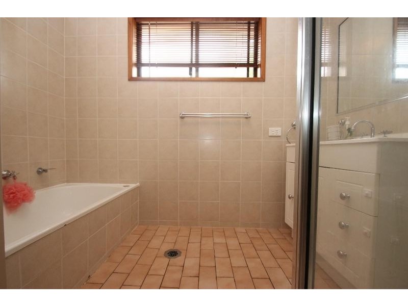 19 Brigalow Court, Thurgoona NSW 2640