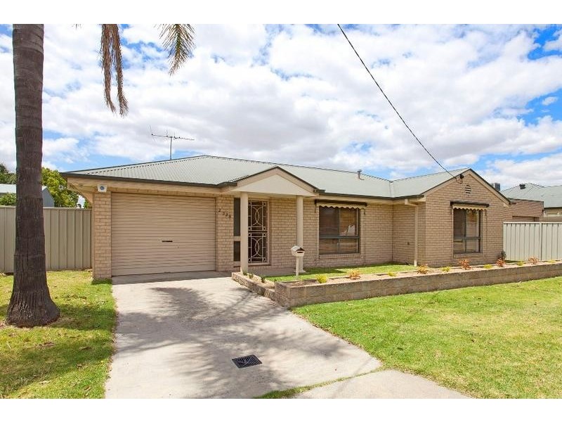 2/328 Kooba Street, North Albury NSW 2640