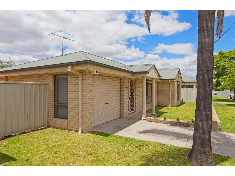 2/328 Kooba Street, North Albury NSW 2640