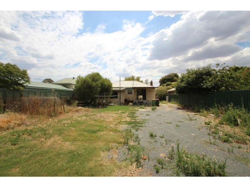 290 Olive Street, South Albury NSW 2640