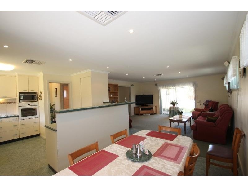 518 Murphy Street, Lavington NSW 2641