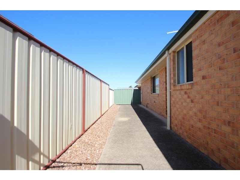2/13 Rachel Court, Lavington NSW 2641