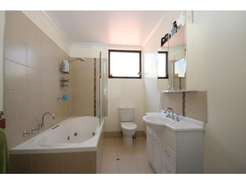 9/519 Margaret Place, Lavington NSW 2641