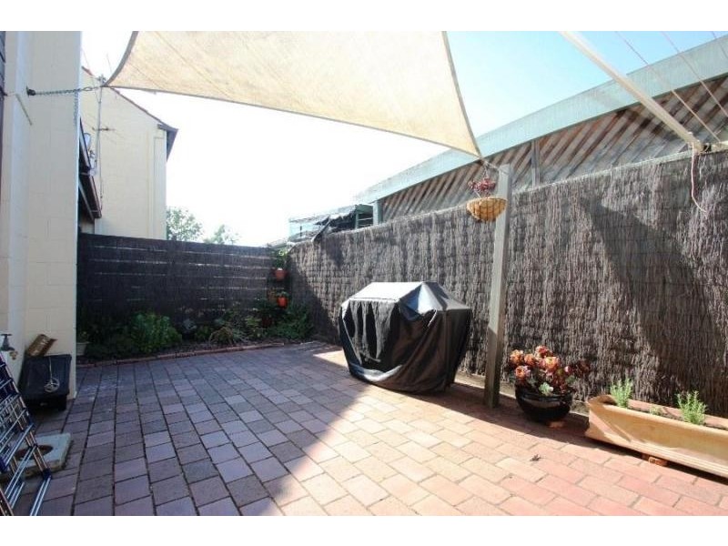 9/519 Margaret Place, Lavington NSW 2641