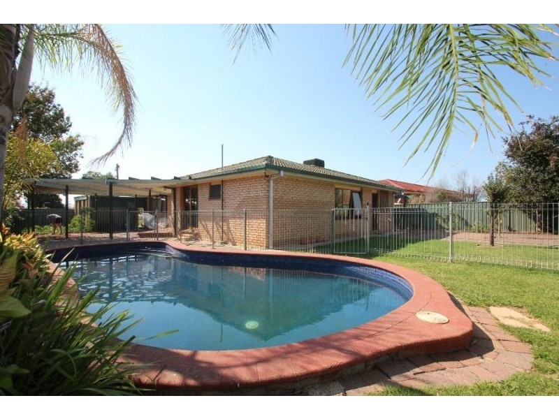 1073 Bunton Street, North Albury NSW 2640