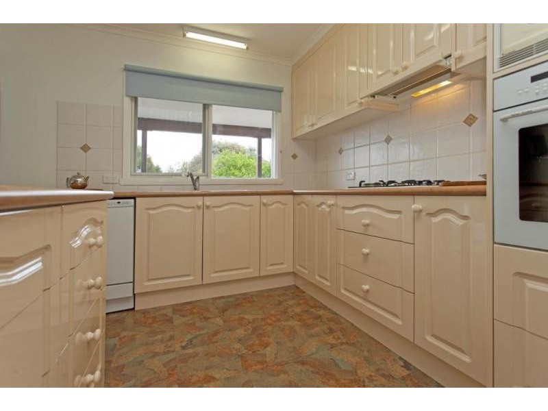 276 Desmond Street, Lavington NSW 2641