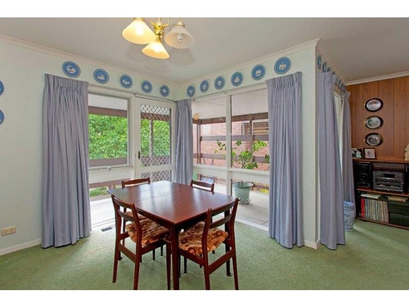 276 Desmond Street, Lavington NSW 2641