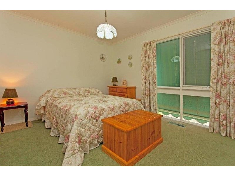 276 Desmond Street, Lavington NSW 2641