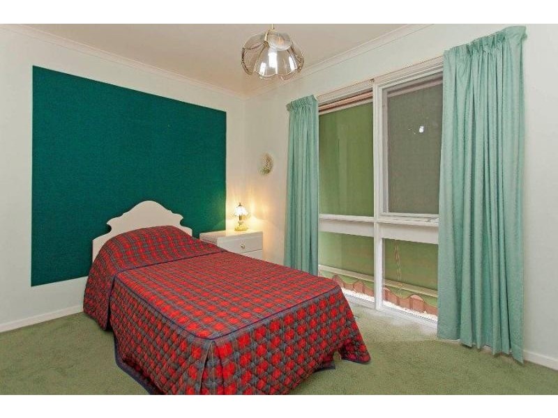 276 Desmond Street, Lavington NSW 2641