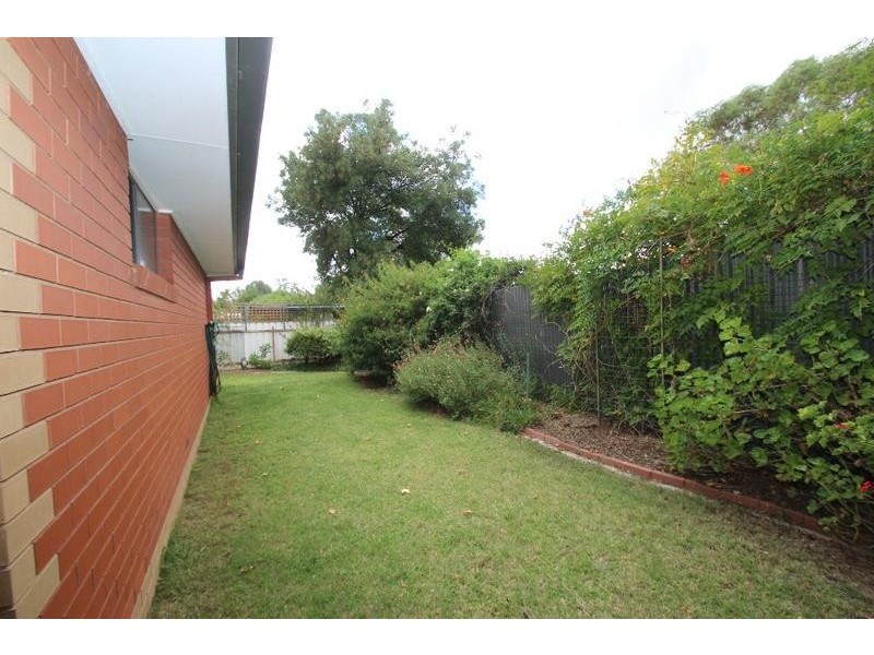 2/818 Elmore St, North Albury NSW 2640