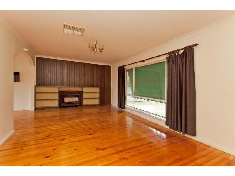 540 June Court, Lavington NSW 2641