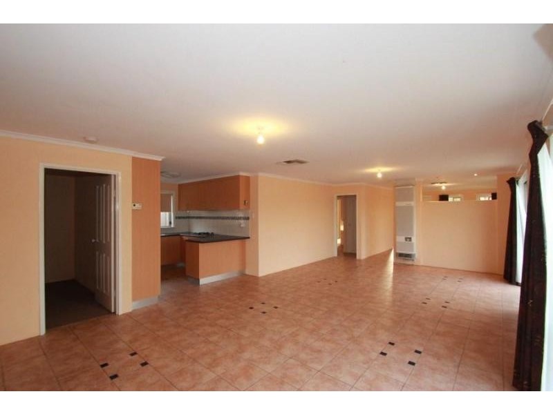 10 Mountain Way, Lavington NSW 2641