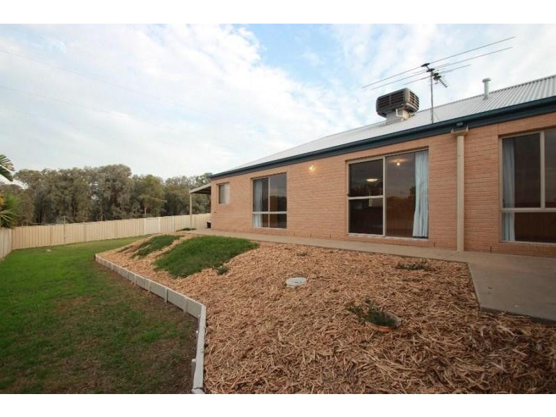 10 Mountain Way, Lavington NSW 2641